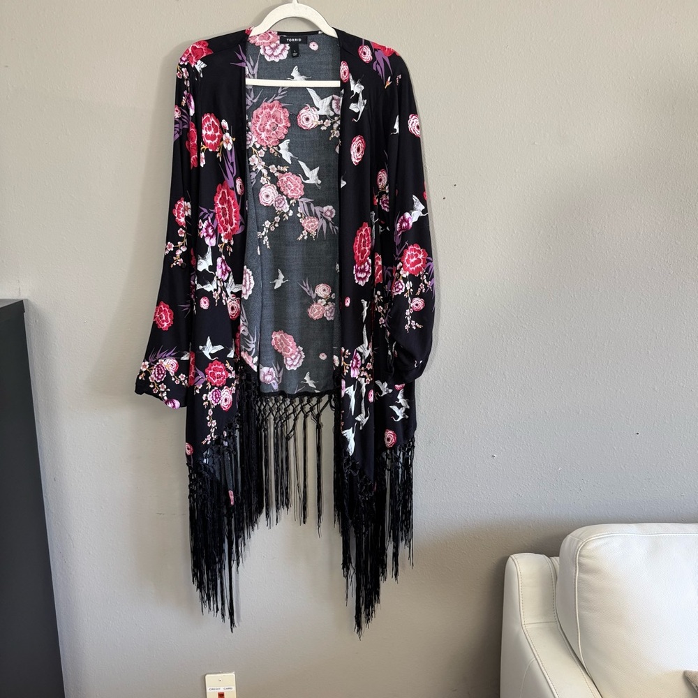 Torrid Floral Fringe Kimono Duster 2X Black Pink Boho - Picture 4 of 13